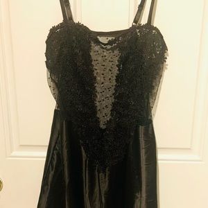 Babydoll lingerie. Silk and mesh.